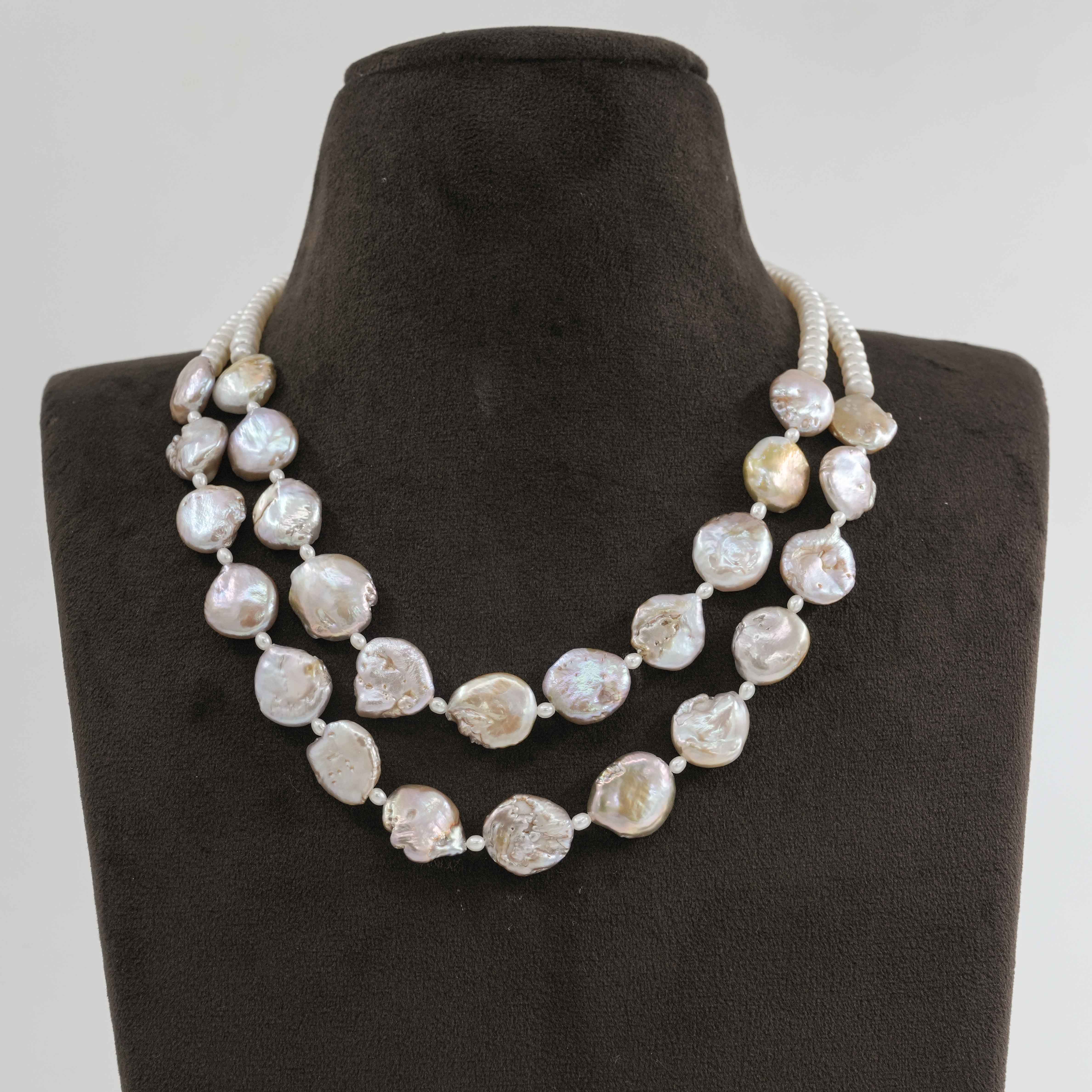 Uneva Pearl Necklace